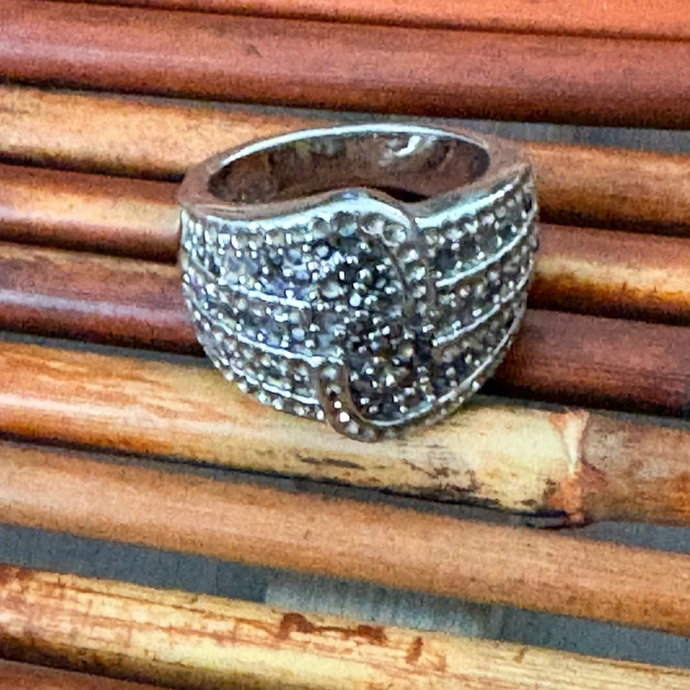 Lia Sophia Silver Textured Band Ring Crystals Size 8